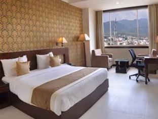 Hotel Devashish Haldwāni Exteriér fotografie